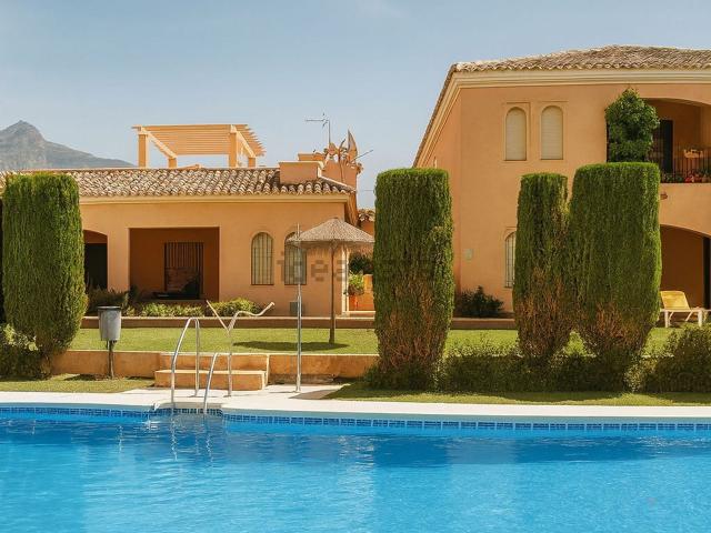 Piso en venta en Nueva Andalucía, Costa del Sol Occidental