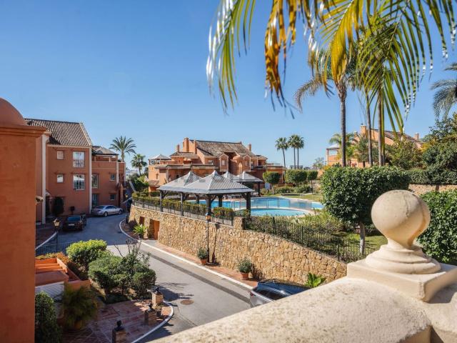 Ático en venta en Nueva Andalucía, Costa del Sol Occidental