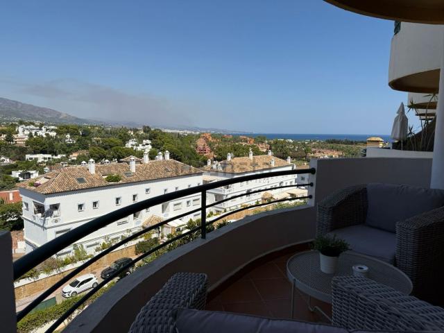 Piso en alquiler en Nueva Andalucía, Costa del Sol Occidental