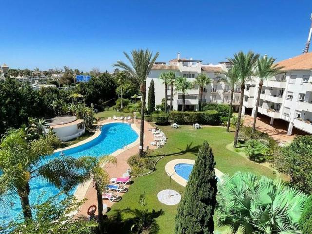 Dúplex en venta en Nueva Andalucía, Costa del Sol Occidental