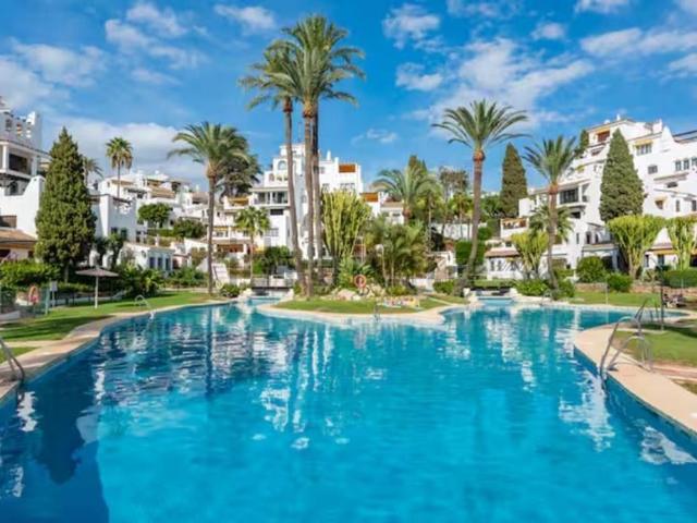 Ático en alquiler en Aldea Blanca, Marbella