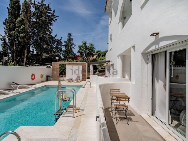 Piso en venta en Nueva Andalucía, Costa del Sol Occidental