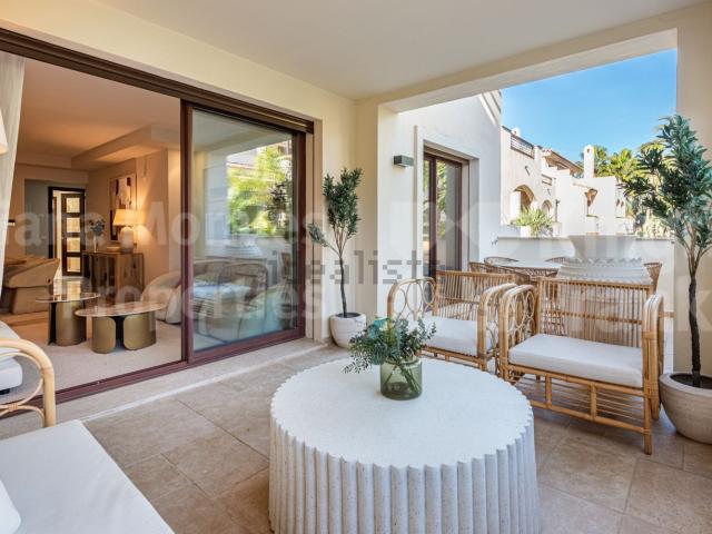 Piso en venta en Nueva Andalucía, Costa del Sol Occidental