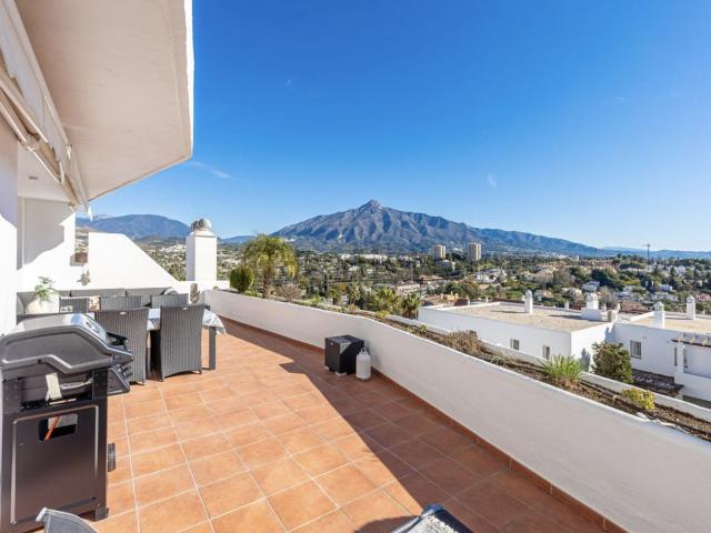 Piso en venta en Nueva Andalucía, Costa del Sol Occidental