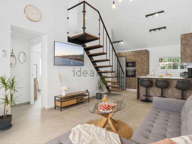 Dúplex en alquiler en Nueva Andalucía, Costa del Sol Occidental