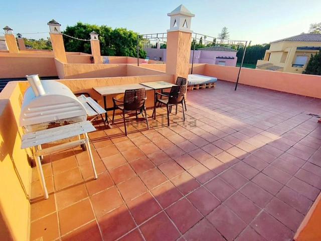 Ático en alquiler en Guadalmina, Marbella