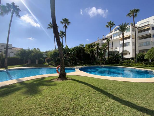 Piso en venta en Nueva Atalaya, Costa del Sol Occidental