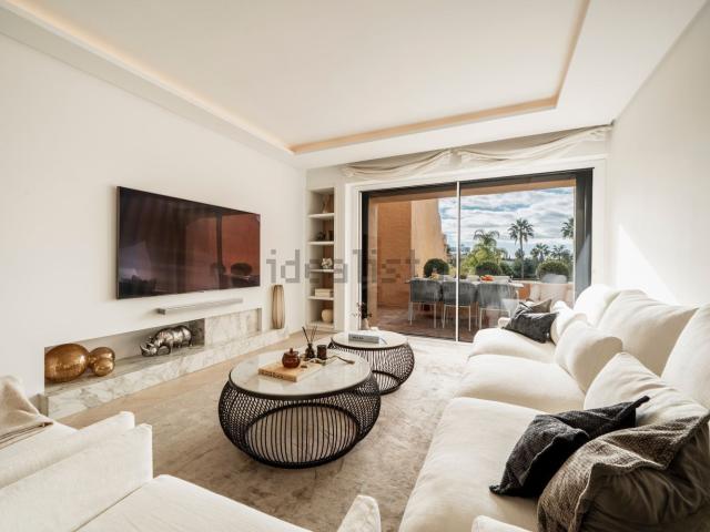 Dúplex en venta en Urbanización cataleya, Costa del Sol Occidental