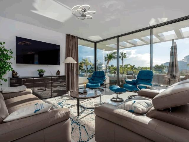 Ático en alquiler en Cdad La Cartuja del Golf, Estepona