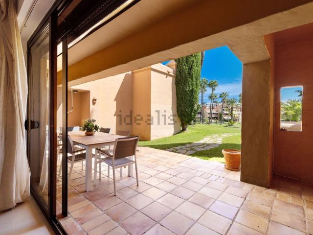 Piso en alquiler en El Campanario Estepona, Estepona