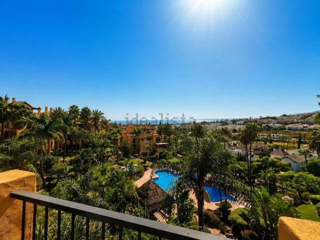 Dúplex en alquiler en El Campanario Estepona, Costa del Sol Occidental
