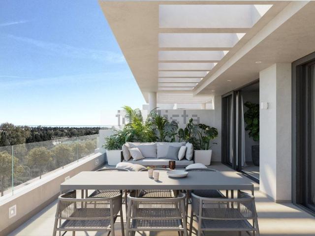 Ático en venta en Lomas de Monte Biarritz, Estepona