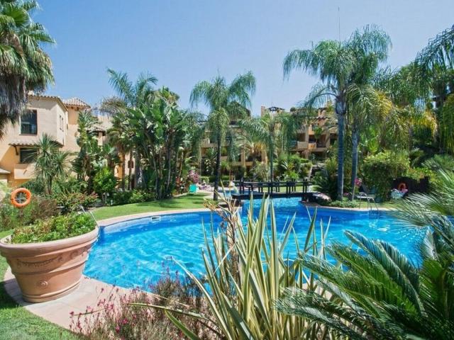 Piso en venta en El Campanario Estepona, Costa del Sol Occidental