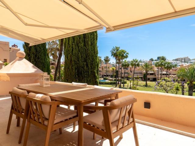 Dúplex en venta en Urbanización cataleya, Costa del Sol Occidental