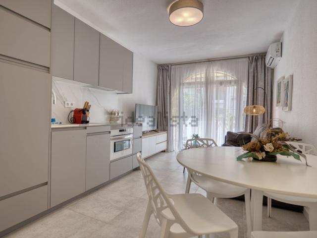 Dúplex en venta en Urbanización Calas Blancas, el Baix Segura / La Vega Baja