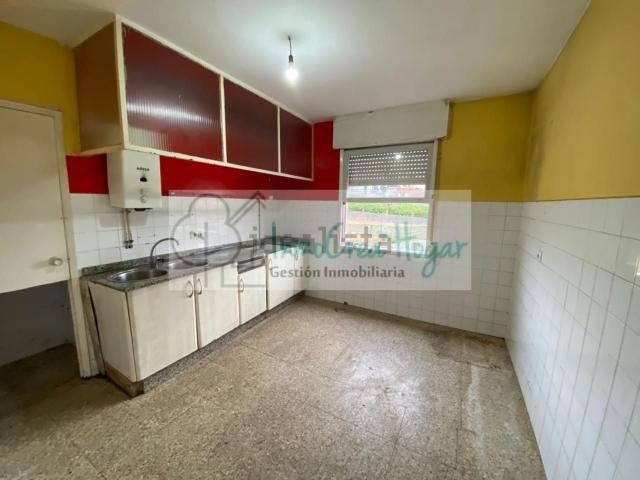 Piso en venta en Mos, Vigo