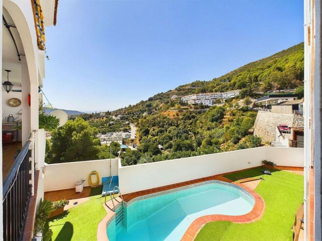 Piso en venta en Ojén