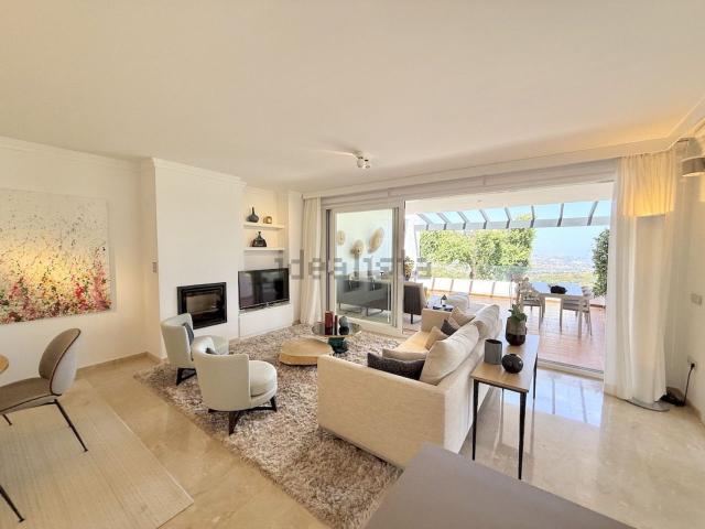 Piso en venta en Urbanización Las Jacarandas, Ojén