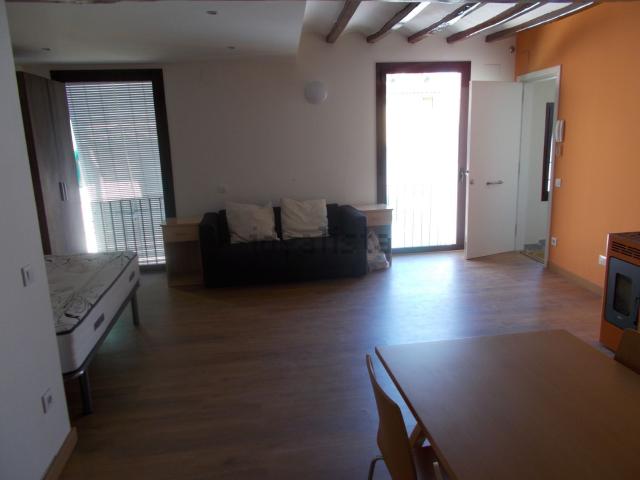 Piso en alquiler en Sant Cristòfol les Fonts, Olot