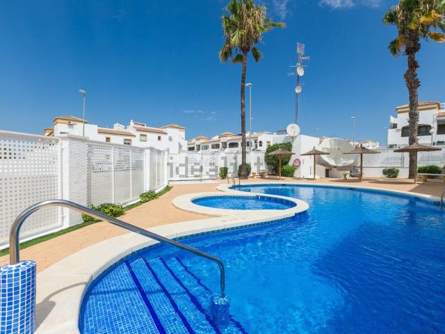 Ático en venta en Entrenaranjos, el Baix Segura / La Vega Baja