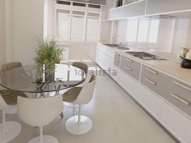 Piso en venta en Ourense, Casco Vello