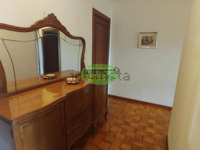 Piso en venta en Ourense, O Vinteún
