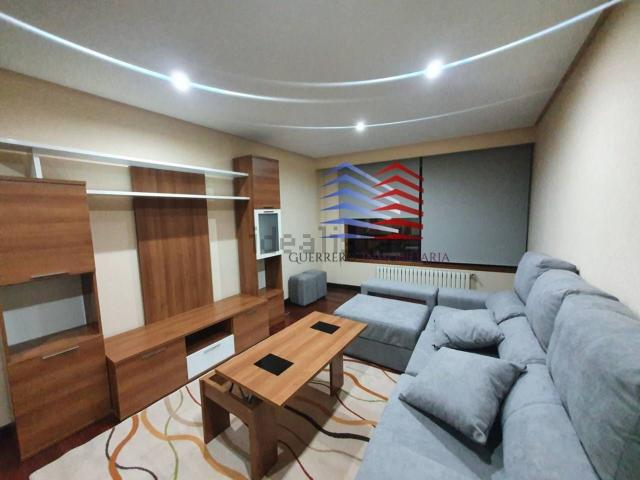 Piso en alquiler en Ourense, Gomesende