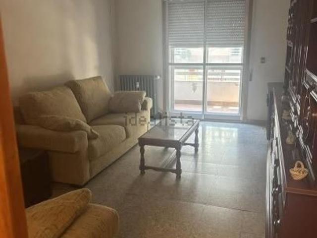 Piso en venta en O Vinteún, Ourense