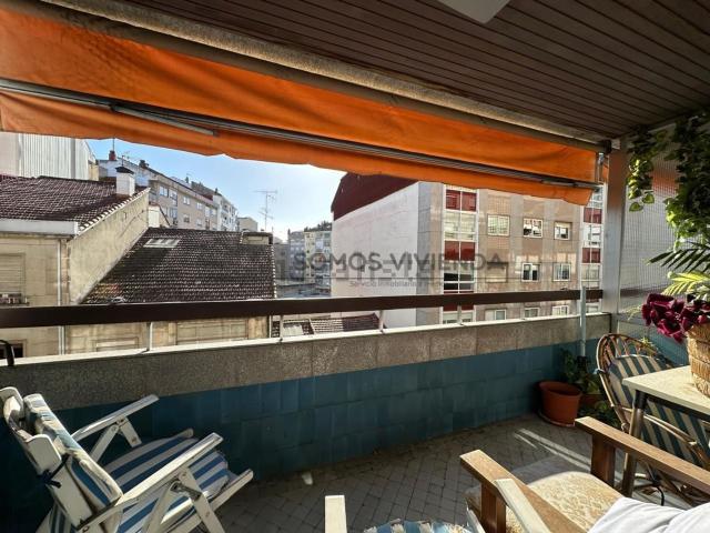 Piso en venta en Centro, Ourense