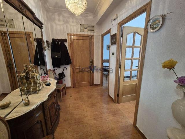 Piso en venta en Ourense, Casco Vello