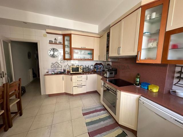 Piso en venta en As Lagoas, Ourense