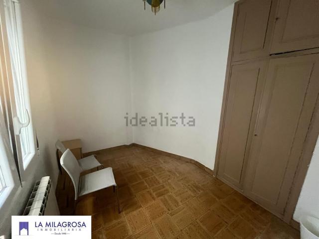 Piso en venta en Pamplona, Milagrosa