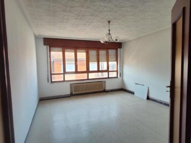 Piso en venta en La Bañeza, Castilla y León