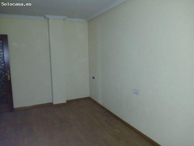 Piso en venta en La Robla, Castilla y León