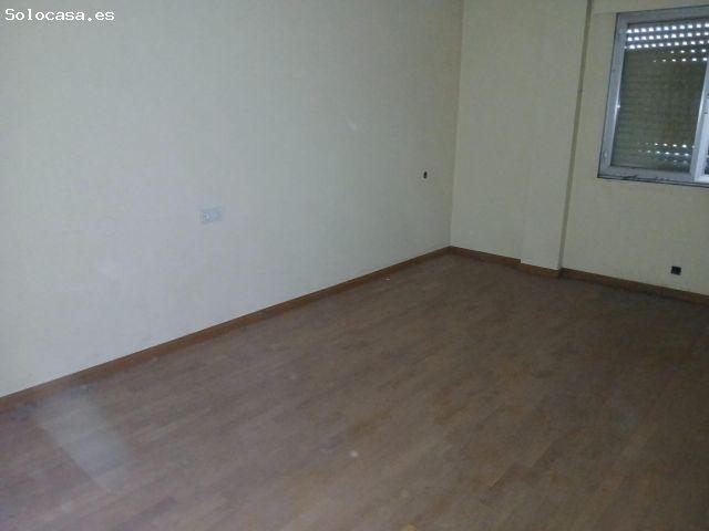 Piso en venta en La Robla, Castilla y León