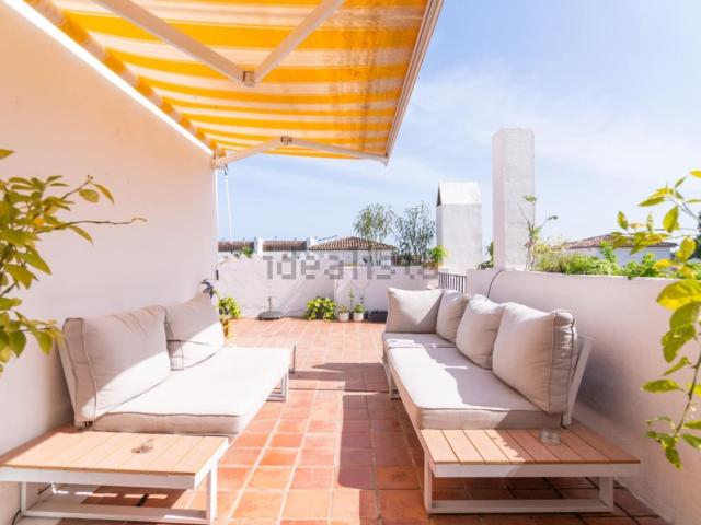 Ático en venta en Estepona, Bel-Air