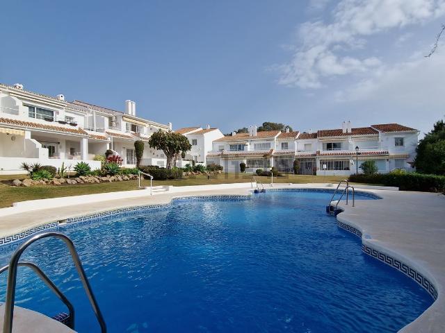 Ático en venta en El Pilar, Costa del Sol Occidental