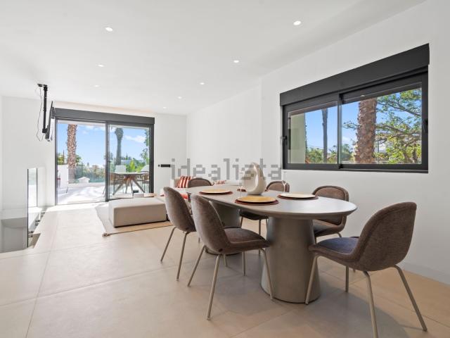 Dúplex en venta en Rincon de Pilar, Costa del Sol Occidental