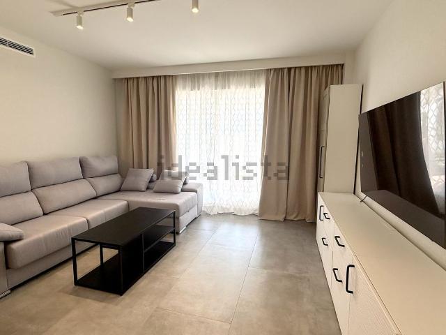 Piso en venta en El Pilar, Costa del Sol Occidental