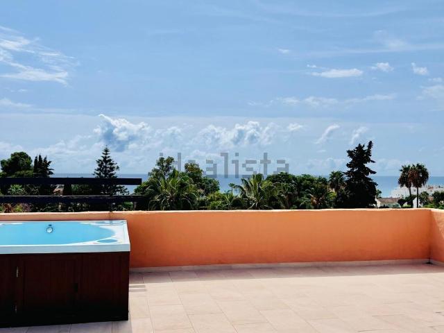 Ático en venta en Estepona, Bel-Air