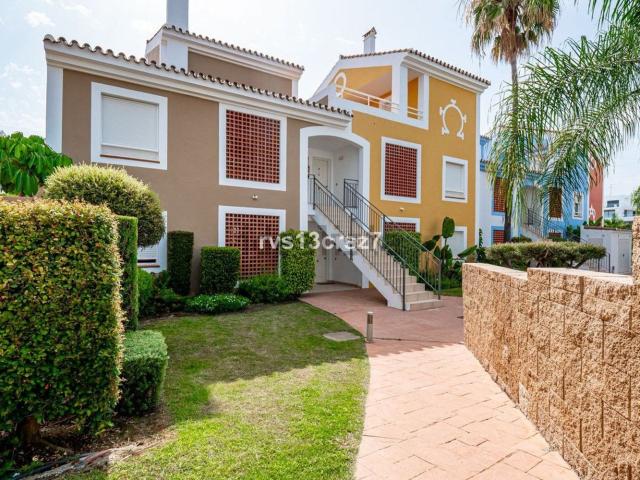 Dúplex en venta en Rincon de Pilar, Costa del Sol Occidental