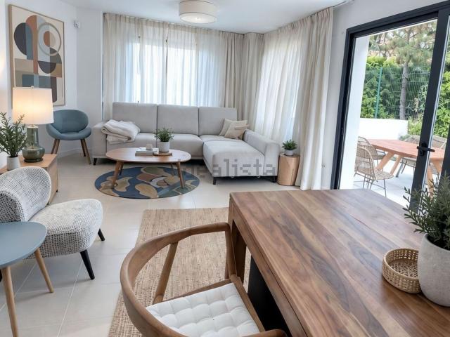 Dúplex en alquiler en Real de El Campanario, Estepona