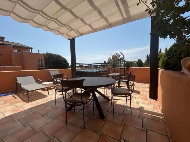 Dúplex en venta en Bel-Air, Estepona