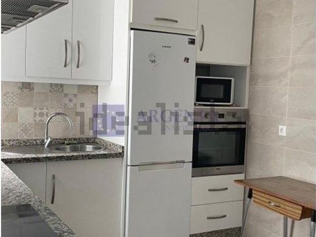 Piso en alquiler en Casas Baratas, Cáceres