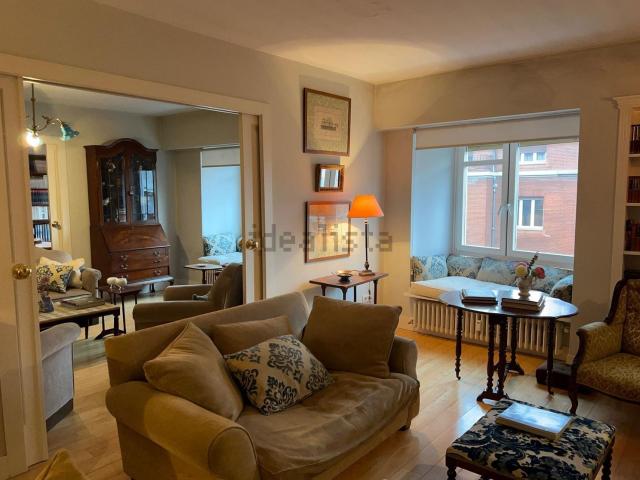 Piso en venta en Oviedo, Llamaquique