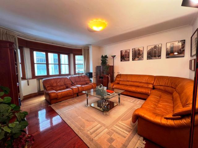 Piso en venta en Oviedo, Asturias