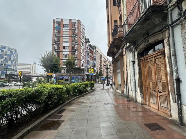 Piso en venta en Oviedo, Llamaquique