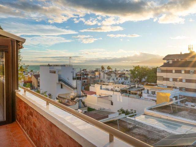Ático en venta en Este, Málaga-Costa del Sol
