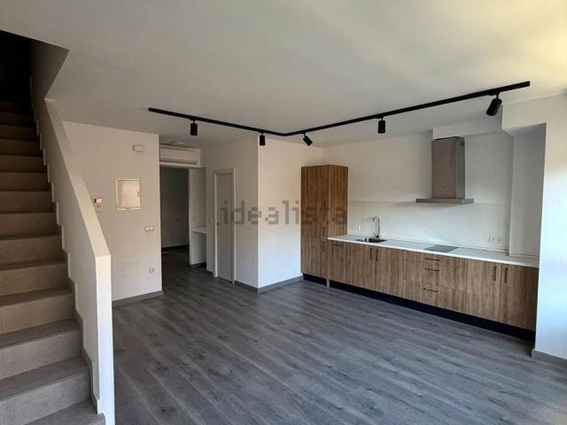 Dúplex en alquiler en Cruz de Humilladero, Málaga-Costa del Sol