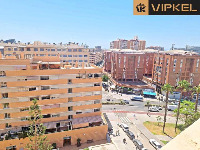Ático en alquiler en Málaga, La Aurora